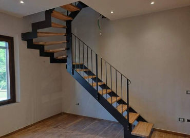 Scala con curva